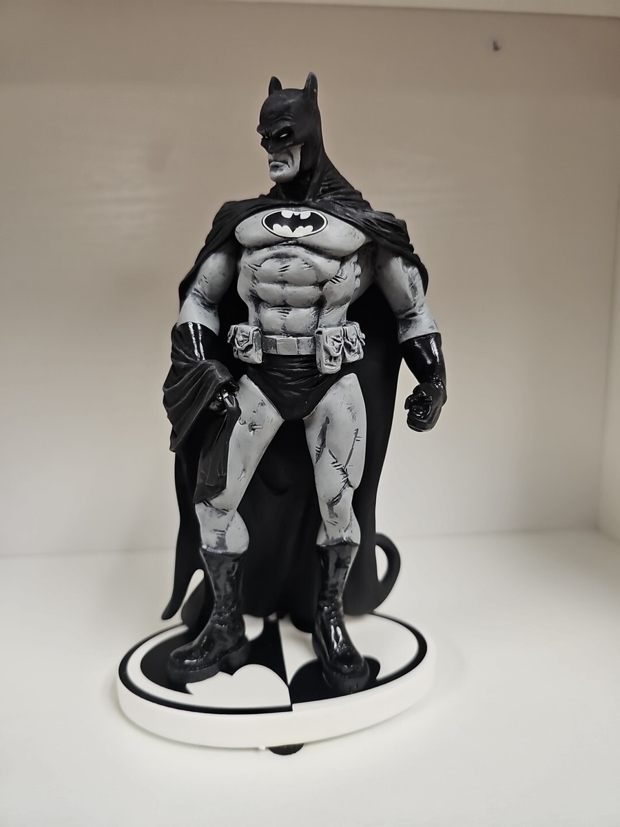 Batman Black and White Statue Eduardo Risso Second Edition