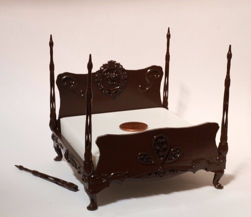 Dollhouse Miniature Queen Anne King Size Bed 1:24 1/2 Scale Brown - Picture 2 of 4