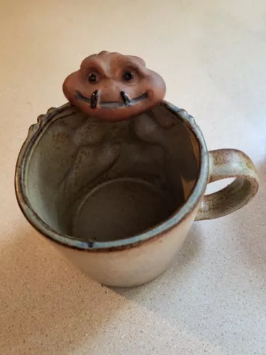 Vintage Japan Art Pottery Lizard Fangs Glazed Stoneware Gempo Giftcraft Mug Cup