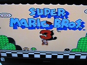 NES CONSOLE & RF SWITCH, MODEL NO. NES-001 - TESTED - CONSOLE ONLY - READ BELOW-