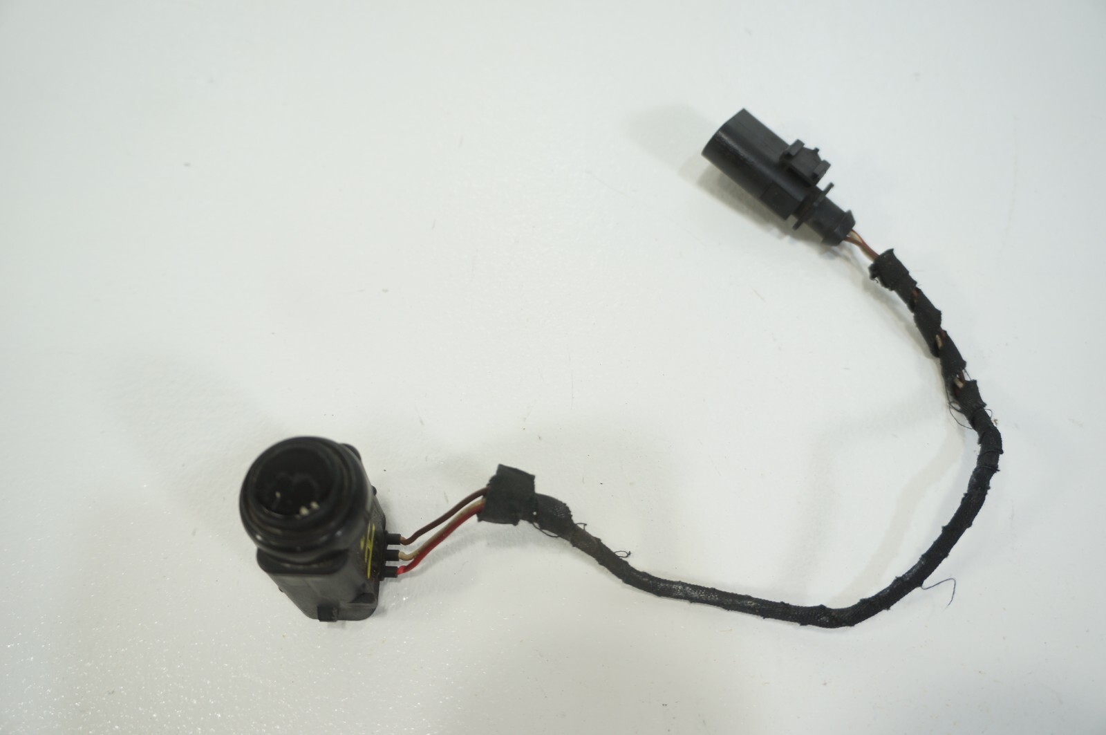 Bentley Continental Flying Spur Rear or Front Center Bumper Parking Sensor PDC