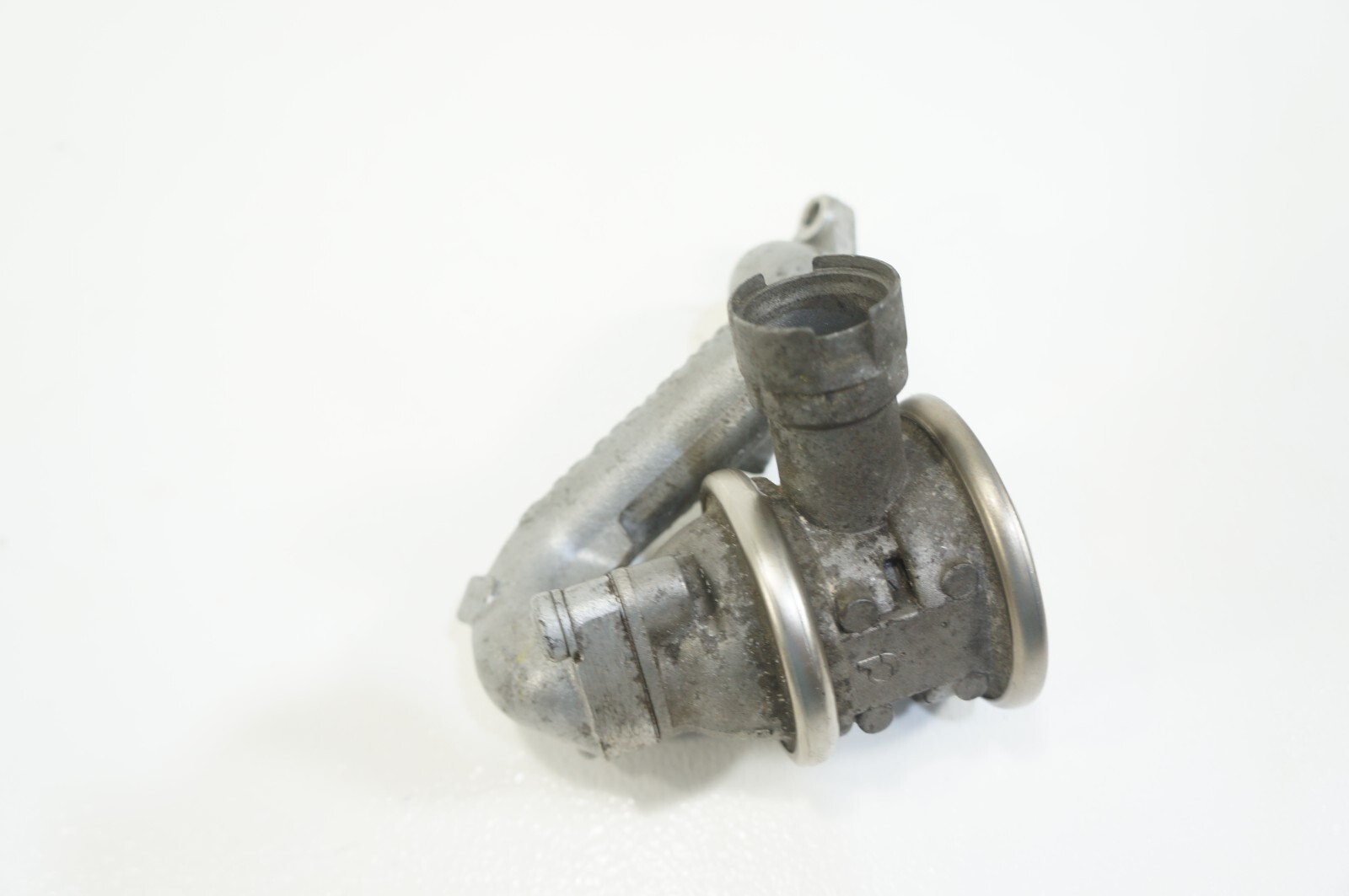 06-18 Bentley Continental W12 Passenger Side Air Pump Check Valve EGR Emission
