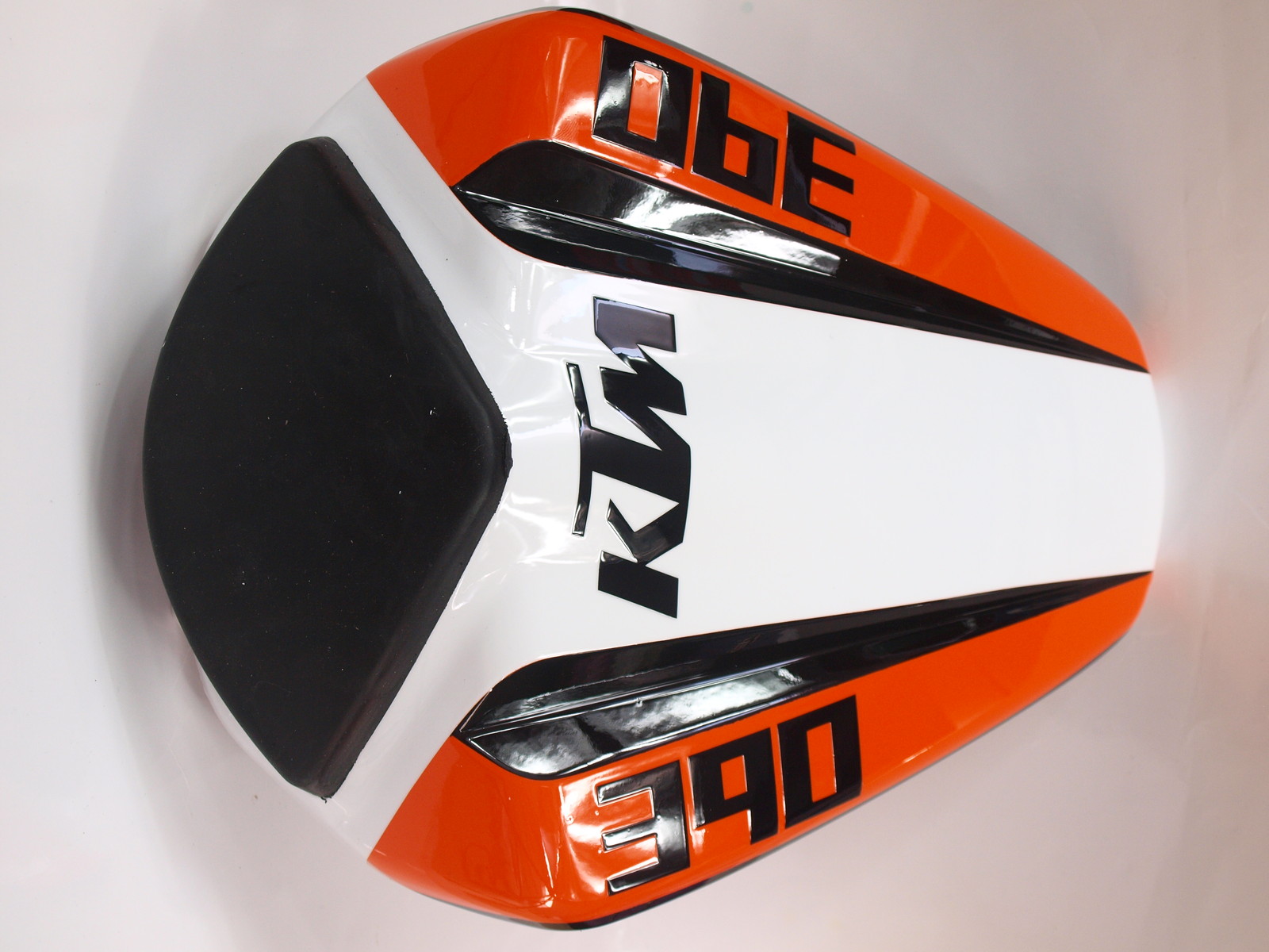 Capot de selle KTM Duke 390 pour remplacer la selle passager usée 2014-2016