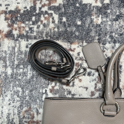 Borsa Prada doppia zip in pelle saffiano grigia quadrata usata - Foto 9 di 21