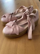 Puma x Rihanna Fenty Colab Bow Creeper Sandal Size 9 Pink Ankle Wrap Tie Up