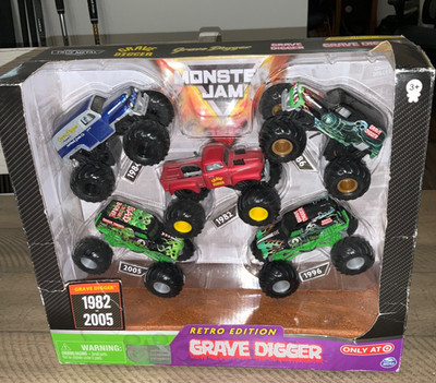 Monster Jam Grave Digger retro edition - Target Exclusive NIB SEALED READ