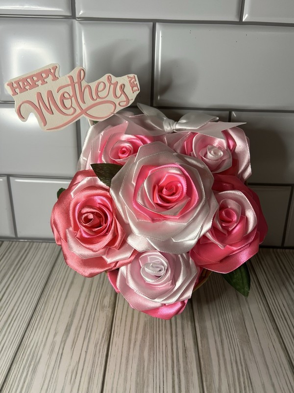 Forever Ribbon Rose Heart Basket Boutique Mothers Day Gift Pink & White