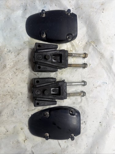 Evinrude Johnson Venom Ficht E-TEC H.O. Rubber Lower Mounts 0434632 Freshwater