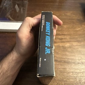 Donkey Kong Jr. (Nintendo NES, 1986) Complete CIB - 5 Screw Hangtab - Authentic