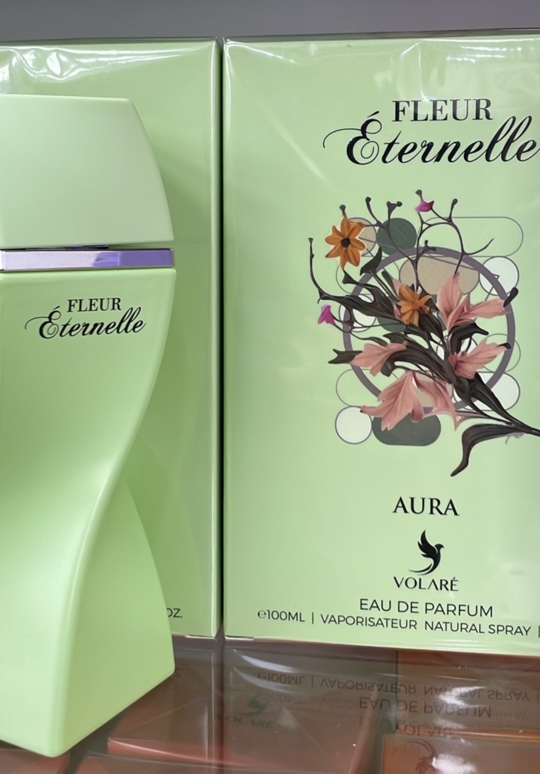 Offrir Fleur Eternelle aura Volaré 100ml le coffret cadeau inoubliable