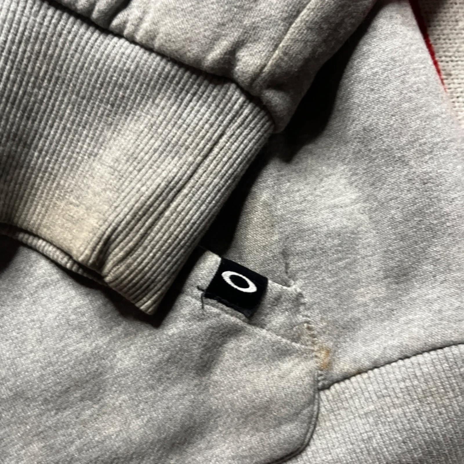 Vintage Oakley Grey Reversible Men’s Hoodie | XL image 7