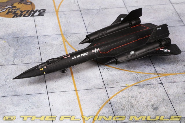 HERPA 1/200 SRー71B Blackbird Herpa 1:200 SR-71B Blackbird USAF 9th SRW Gumby | eBay