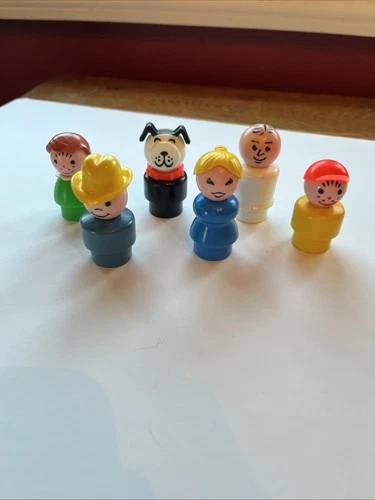 Fisher Price -Little People-Lot Of 6 Vintage Fisher-Price Little People Figures