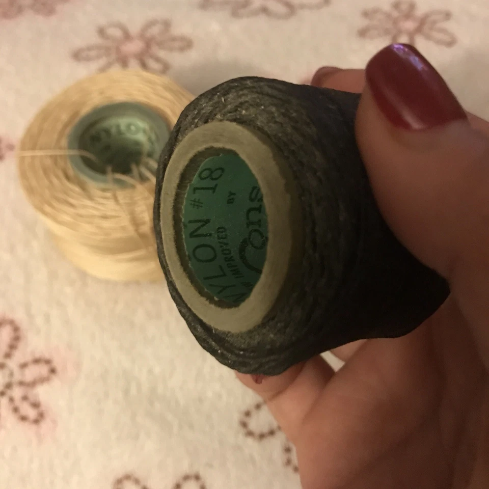 LOT Conso Heavy-Duty Nylon Hand Sewing Thread 2 oz Spool Beige + 1/2 Spool Brown - Image 2 of 4