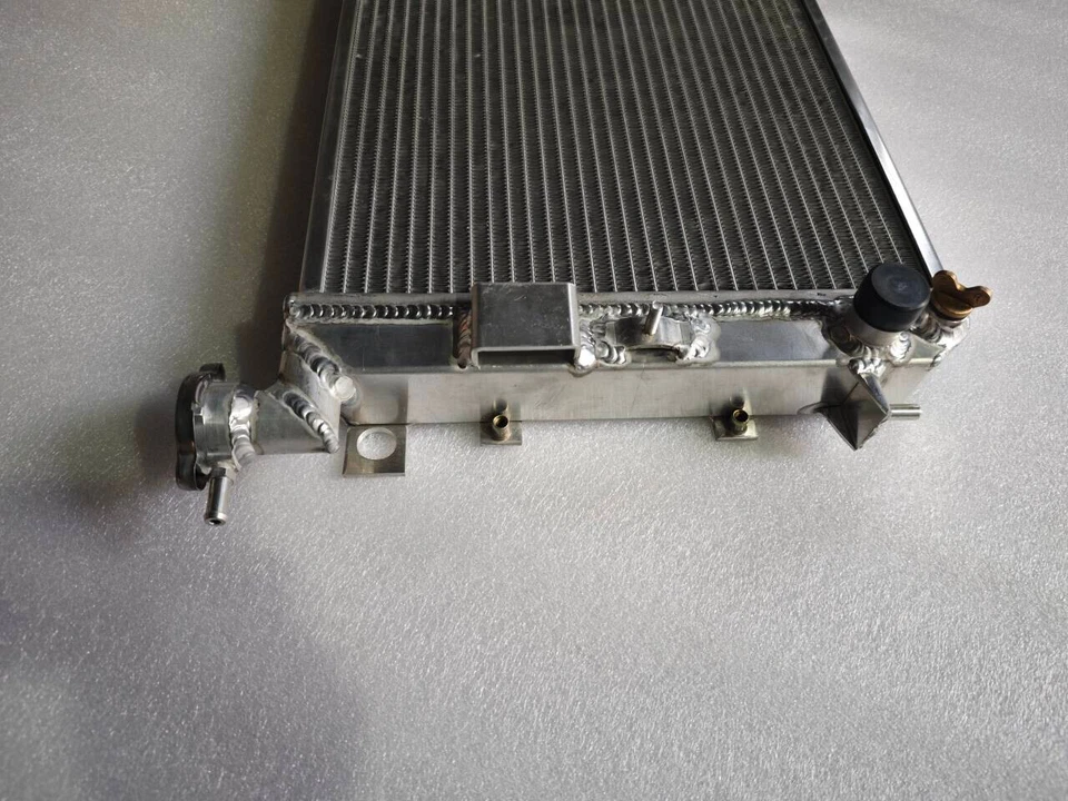 👍Radiator Fit NISSAN MARCH/DATSUN MICRA K10 MA10S 1.0L 1982-1989 1984 85 86 87 — 第 4/4 张图片