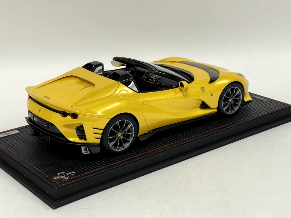 1/18 MR Collection Ferrari 812 Competizione A spider Yellow Leather in stock - Image 3 of 4