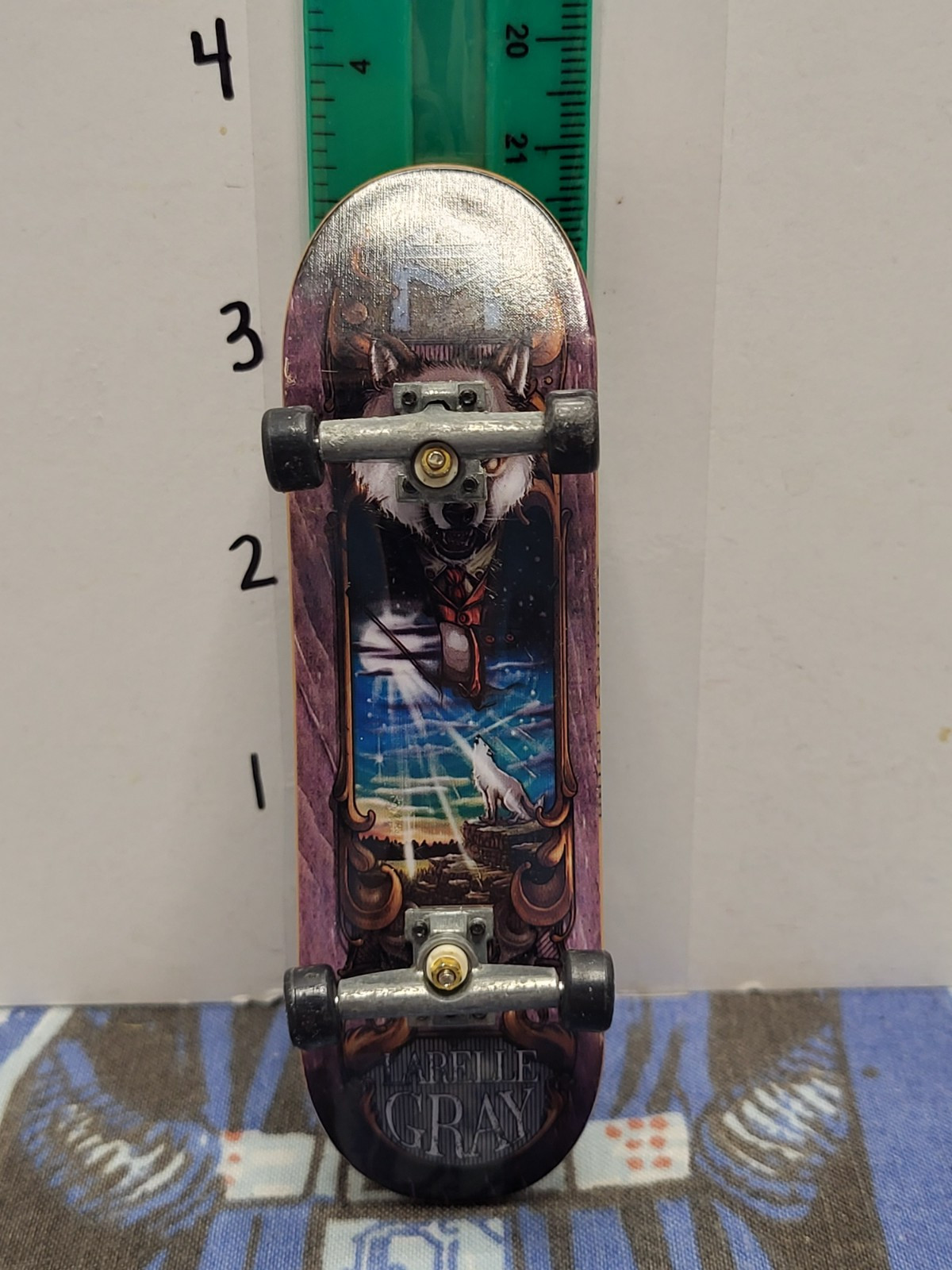 Rare TECH DECK Fingerboard Skateboard LARELLE GRAY Used, Scuffs