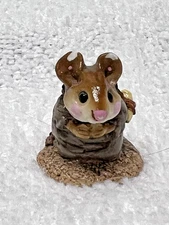 1985 Wee Forest Folk Shepard Kneeling Nativity Paint Chips