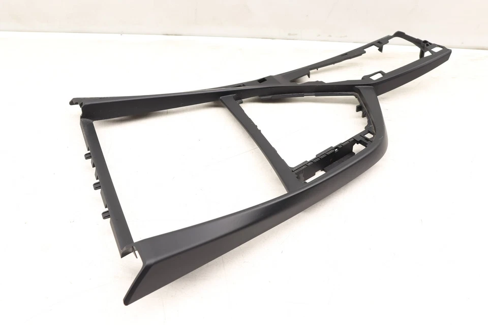 2017 BMW M240I XDRIVE — отделка центральной консоли / ободок 9207313 - Изображение 2 из 4