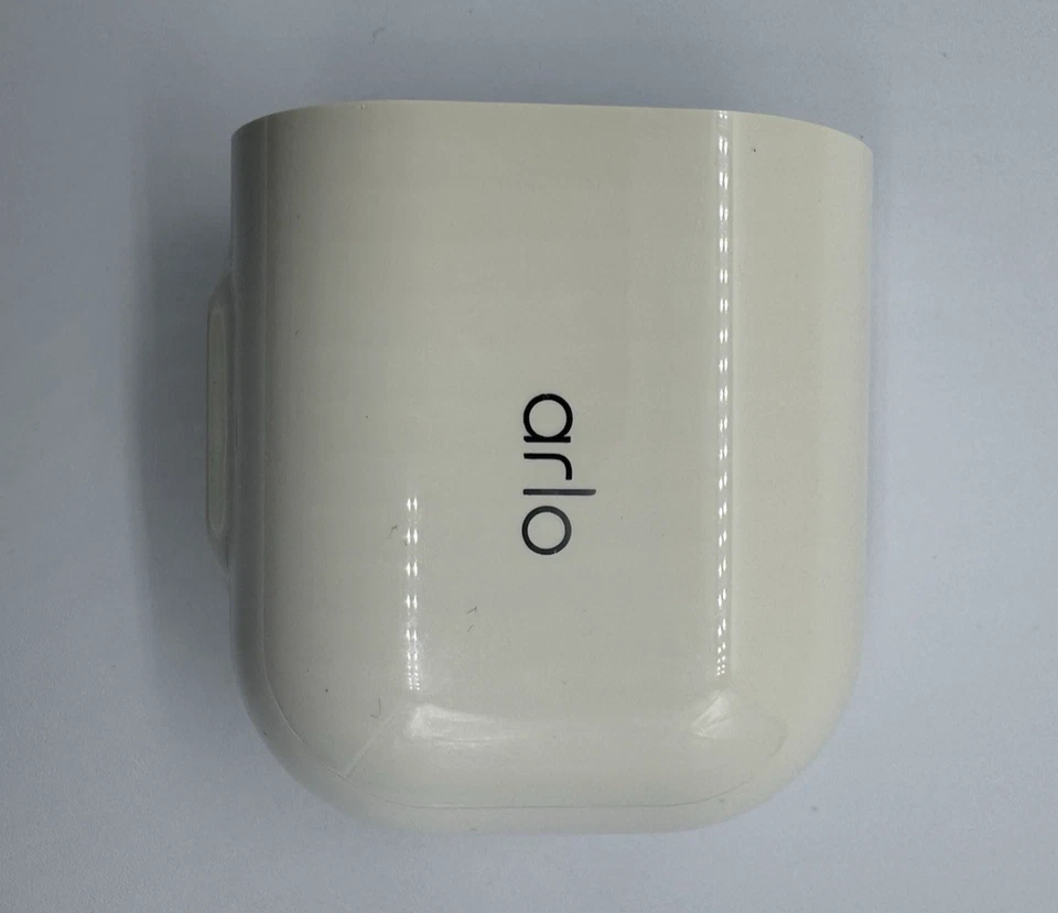 Arlo Pro 4 Model: VMC4041P Add-on Spotlight Indoor/Outdoor Camera - White (READ} - Image 4 of 4