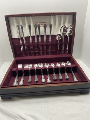 57 Pc. Set of Wm Rogers ONEIDA LTD ~ MANSFIELD Deluxe Stainless Flatware + Case