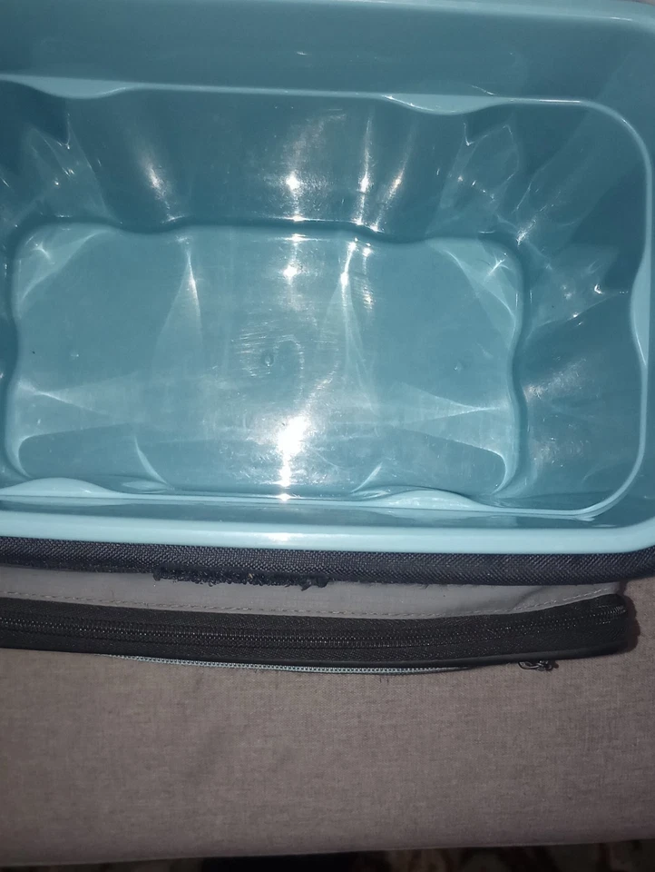 Enfriador de forro duro AZ Pro de 16 latas con bolsillos delanteros y correa para almuerzo Foto 2 de 2