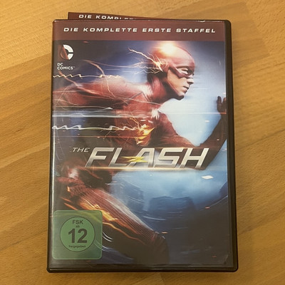 Warner Bros. The Flash Staffel 1 DVD 3-Disc FSK 12 DE/EN UT Specials