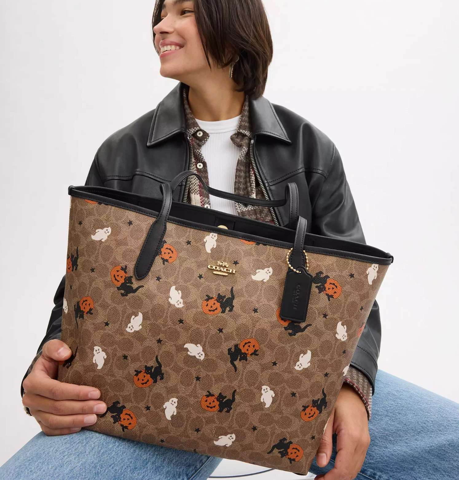 Borsa Coach City nuova con etichetta in tela firmata con Halloween 2025 ?? CW450