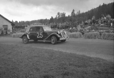 3thd International hill climb race Vue des Alpes Andre Wichi C- 1953 Old Photo 1