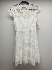 BB Dakota Rihanna White Lace Cocktail Party Dress Short Sleeves A-line 4 NEW