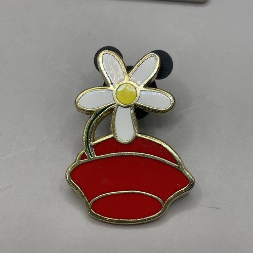 Lot of Nine (9) Walt Disney World Collectible Trading Lapel Pins - Pooh, Pluto - Picture 18 of 19