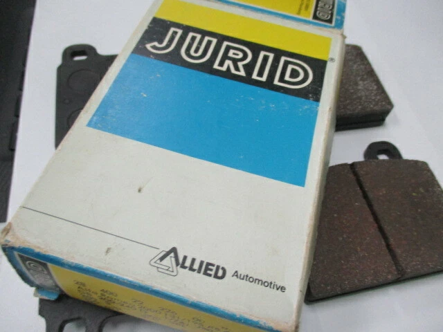 Pastillas de freno delanteras Mercedes Benz 200D, 240D, 280S, 300SEL, 350SL, Alfa Romeo Foto 3 de 4