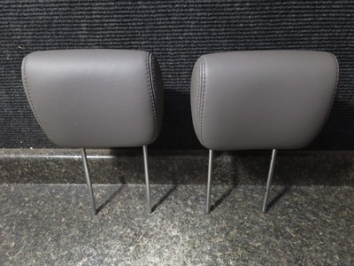 13-16 Hyundai Santa Fe 2nd Second Row Rear Head Rest Pair Gray Leather Used OEM