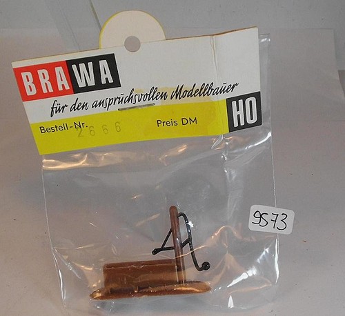 BRAWA escala H0 1/87 n.º 2666 bebedero de ganado bomba manual con basculante embalaje original #9573 | Zustand: Gebraucht