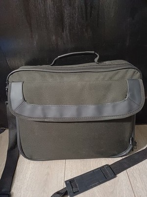 Schwarze Laptop-Kuriertasche Targus mit verstellbarem Riemen und gepolstertem Innenraum