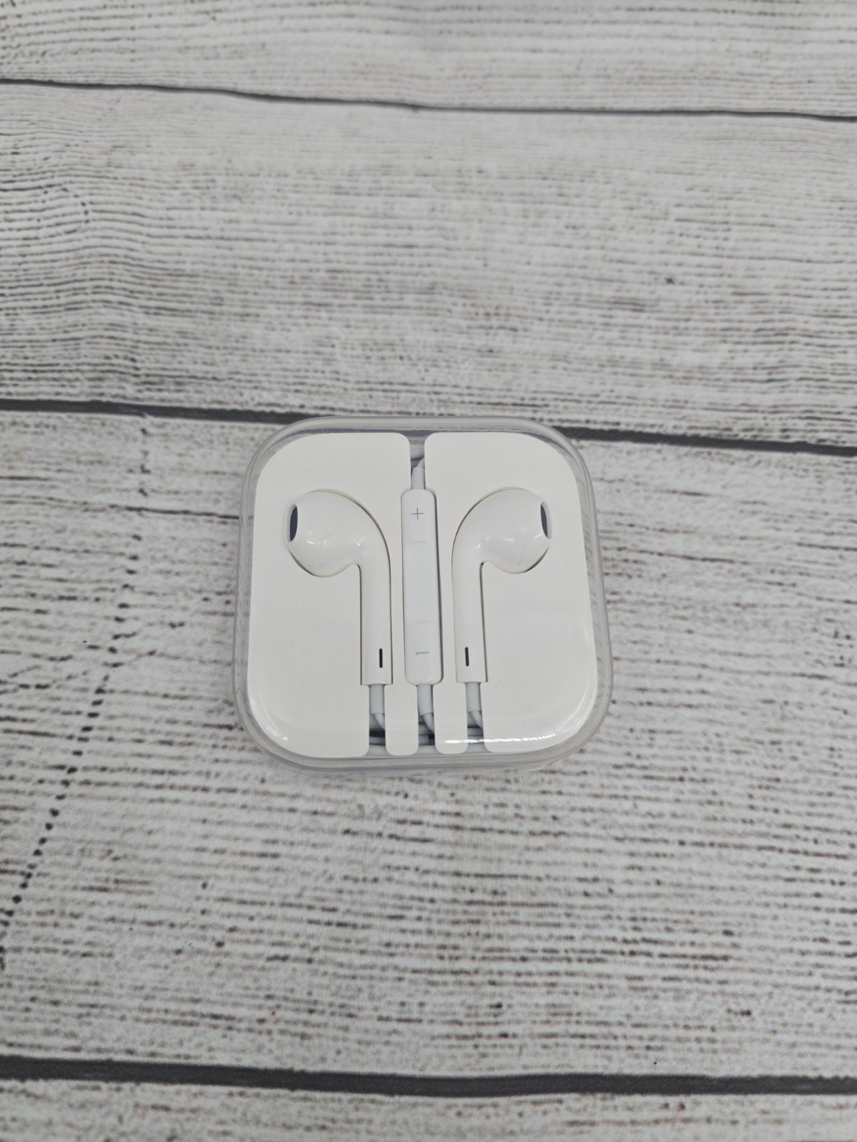Original Apple EarPods Headphones Plug Earbuds iPhone iPad 3.5mm New