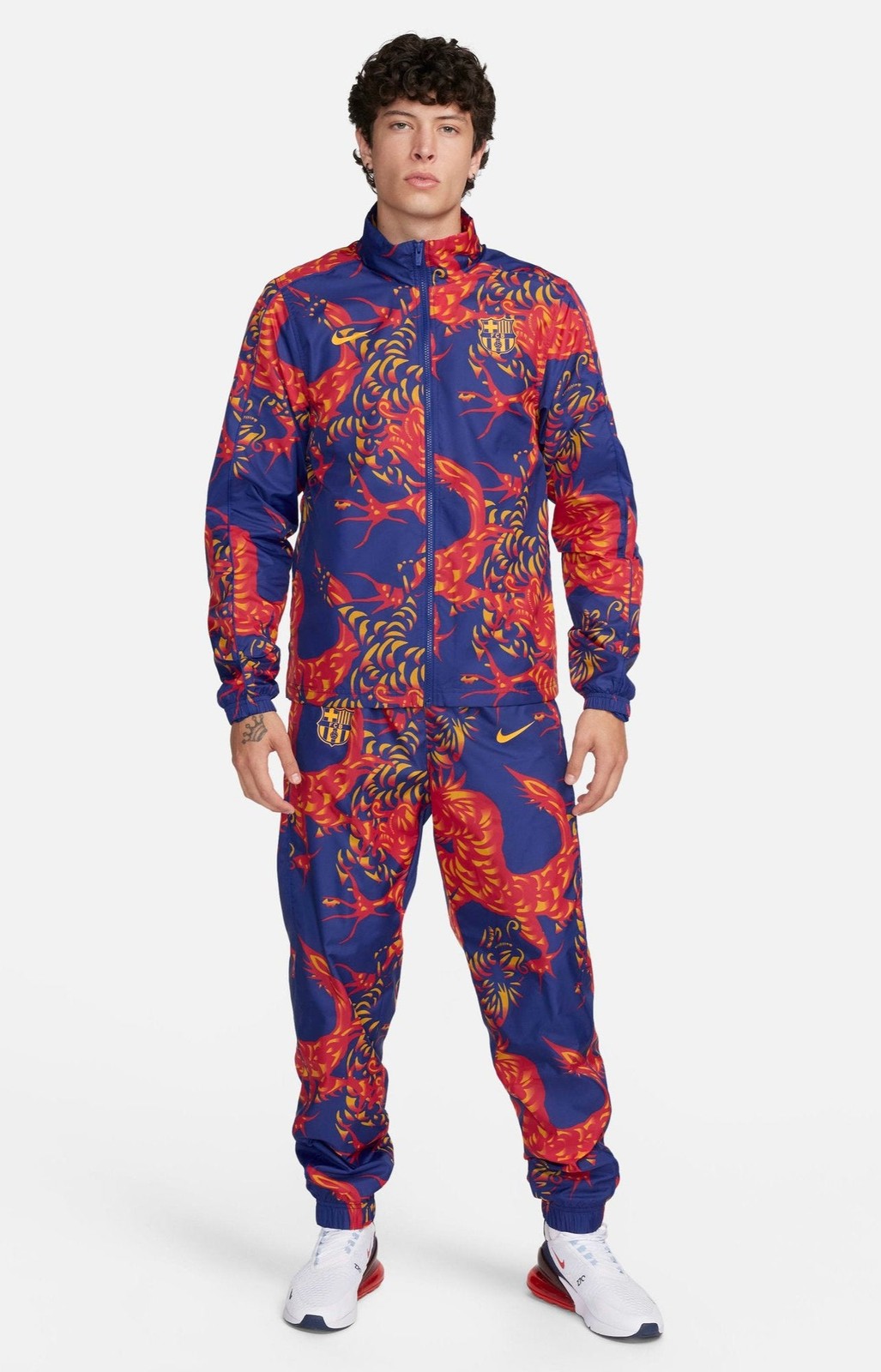 FJ5565-455 MENS NIKE FC BARCELONA SOCCER WOVEN TRACKSUIT 28990₽