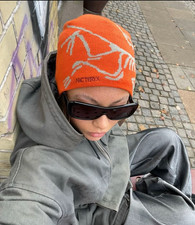 Arc'teryx Bird Head Toque Beanie - Wool - Winter Hat Orca Orange - NWT