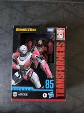 Hasbro Transformers Bumblebee 4.5 in Action Figure F3162 Studio Series 85 Arcee