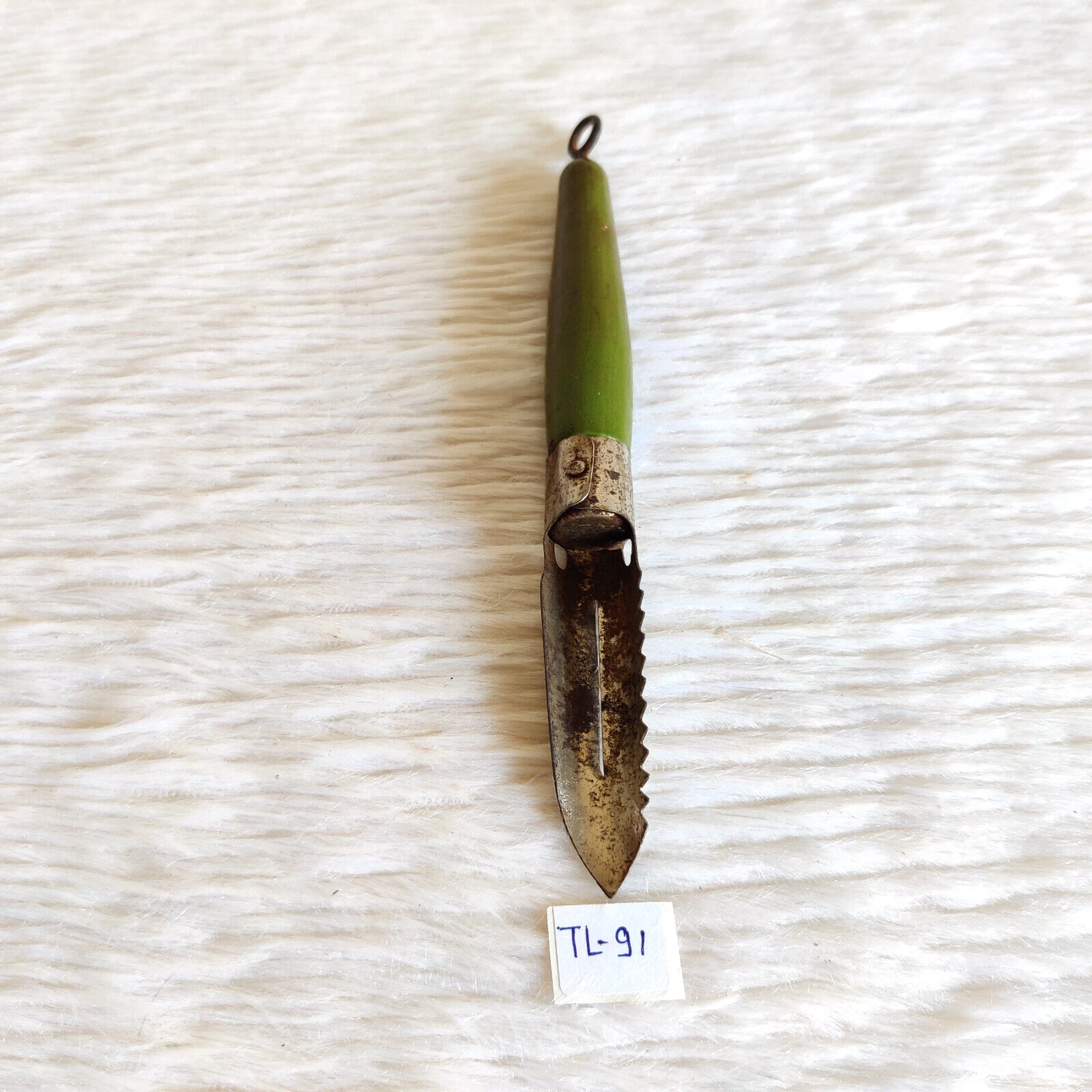 Vintage Green Wood Handle Peeler Iron Steel Vegetable Kitchenware Tool Rare TL91
Opens in a new wind