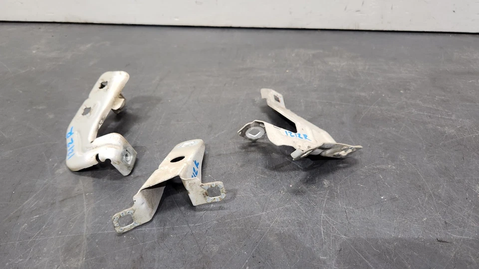 ✅ 12-20 OEM BMW F30 F32 F33 F36 335 Guardabarros delantero derecho Soporte Juego Foto 3 de 4