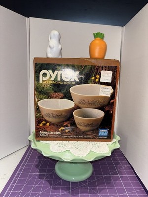 Pyrex Forest Fancies300-61, Unopened Box Cinderella Mixing Bowls Set of 3 Vtg