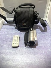 Canon FS 100A SD Digital Video Camcorder w/ Bag  Remote  charger