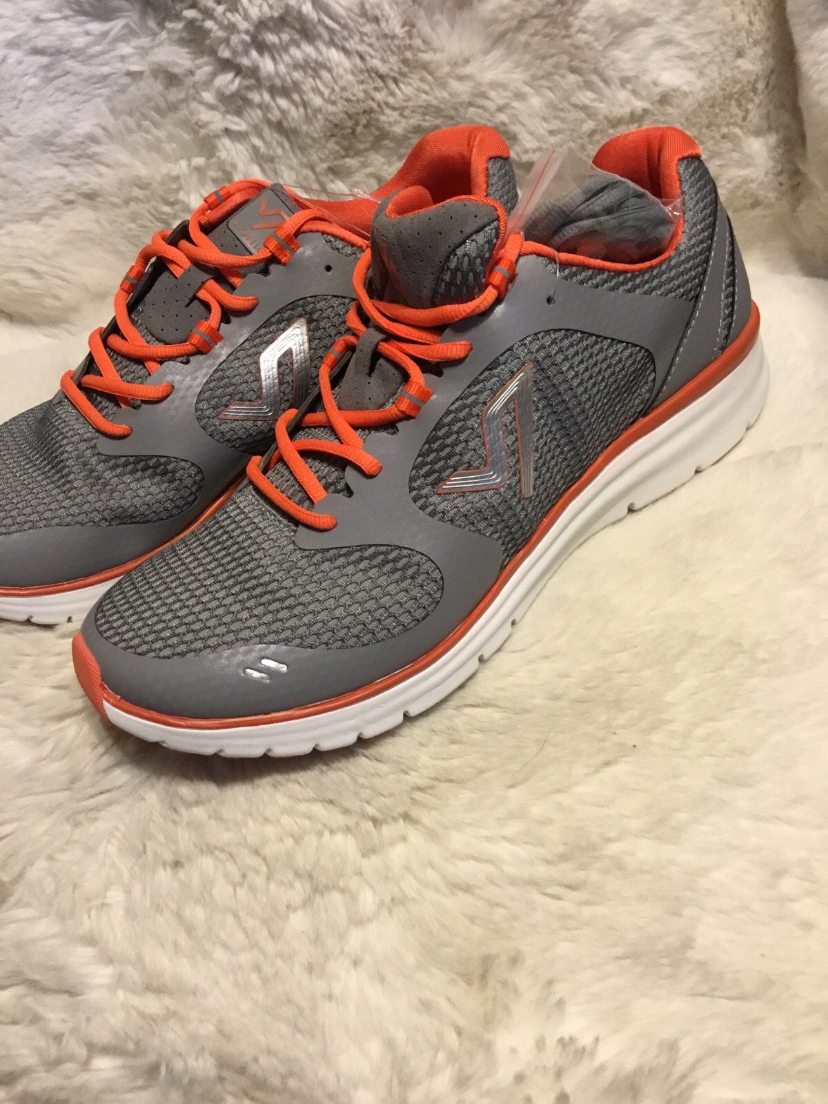 Vionic Woman&rsquo;s Shoes 335 Elation Athletic SZ 12 US NEW