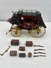 Vintage Franklin Mint Wells Fargo Overland Stagecoach Diecast Luggage Rifle