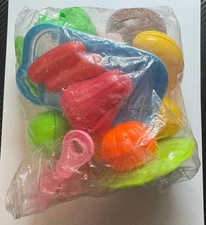 NEW 24 PIECES Fun Cutting Food, Fruit And Vegetable Pretend Plastic Play Food