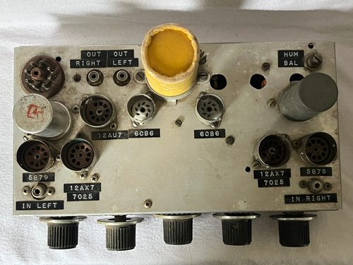 Vintage TUBE Amplifier comes as shown parts only - Afbeelding 2 van 16