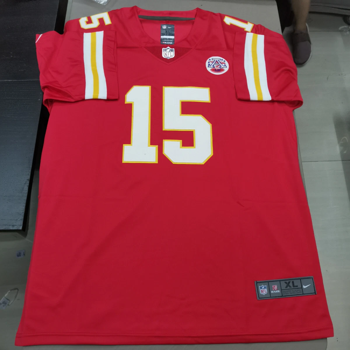 Red hotsell mahomes jersey