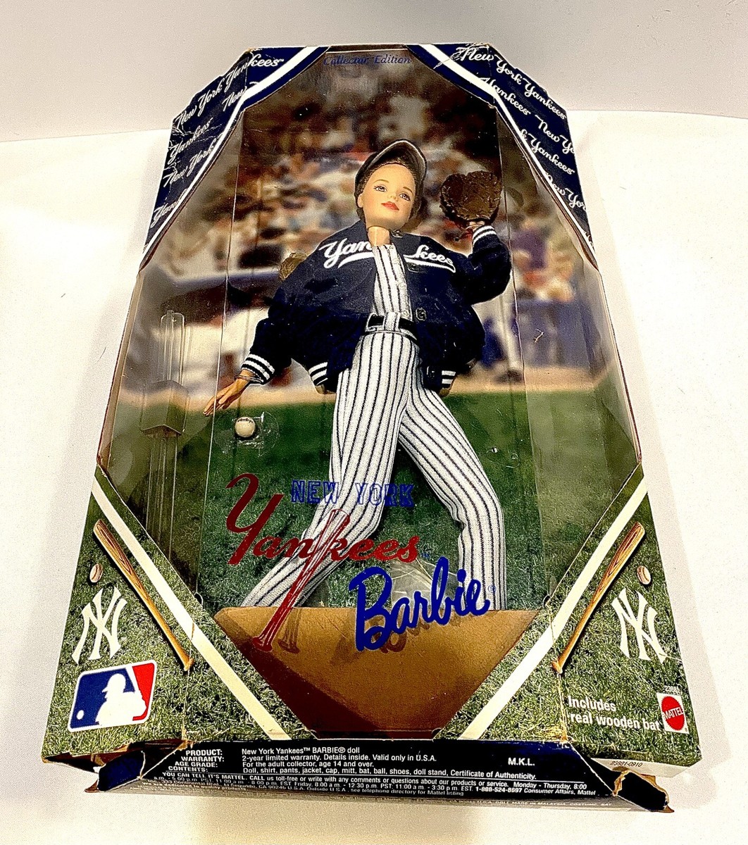 マテル Barbie バービー コレクターエディション ニューヨーク ヤンキース Major League Baseball Yankees 1999 Barbie Doll for sale