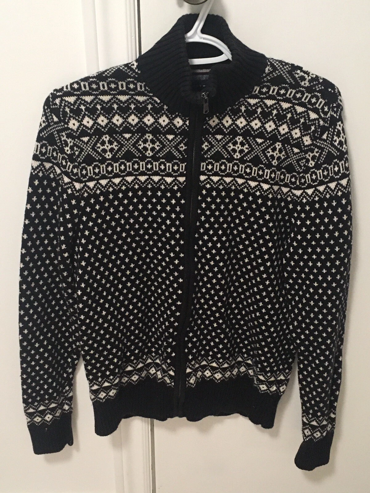 tommy hilfiger sweater wool blend size small comfy warm winter wear fashion